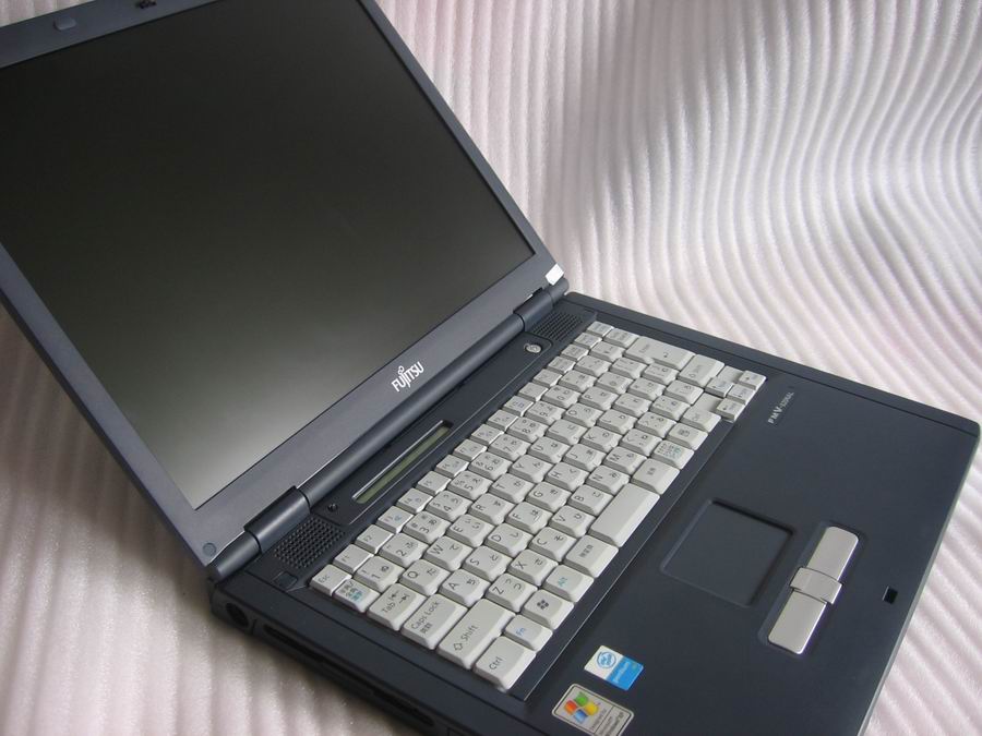 原装富士通二手笔记本电脑830NU/L--C8210 迅驰